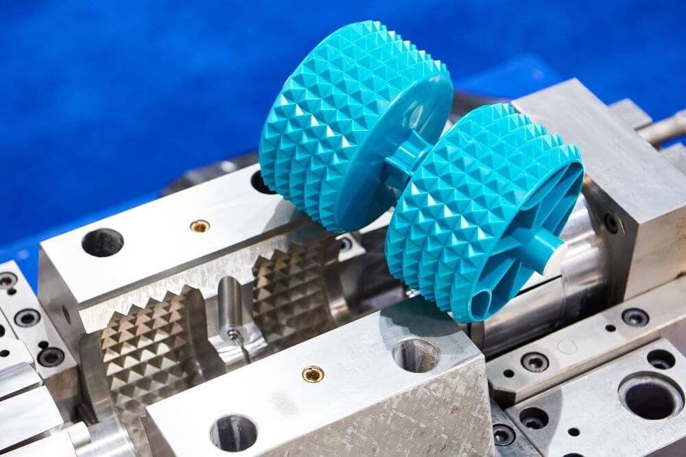 2083 Mold Steel (DIN 1.2083) in service: Injection molds needing corrosion resistance
